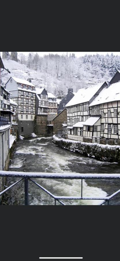 Fewo In Monschau Appartement Buitenkant foto